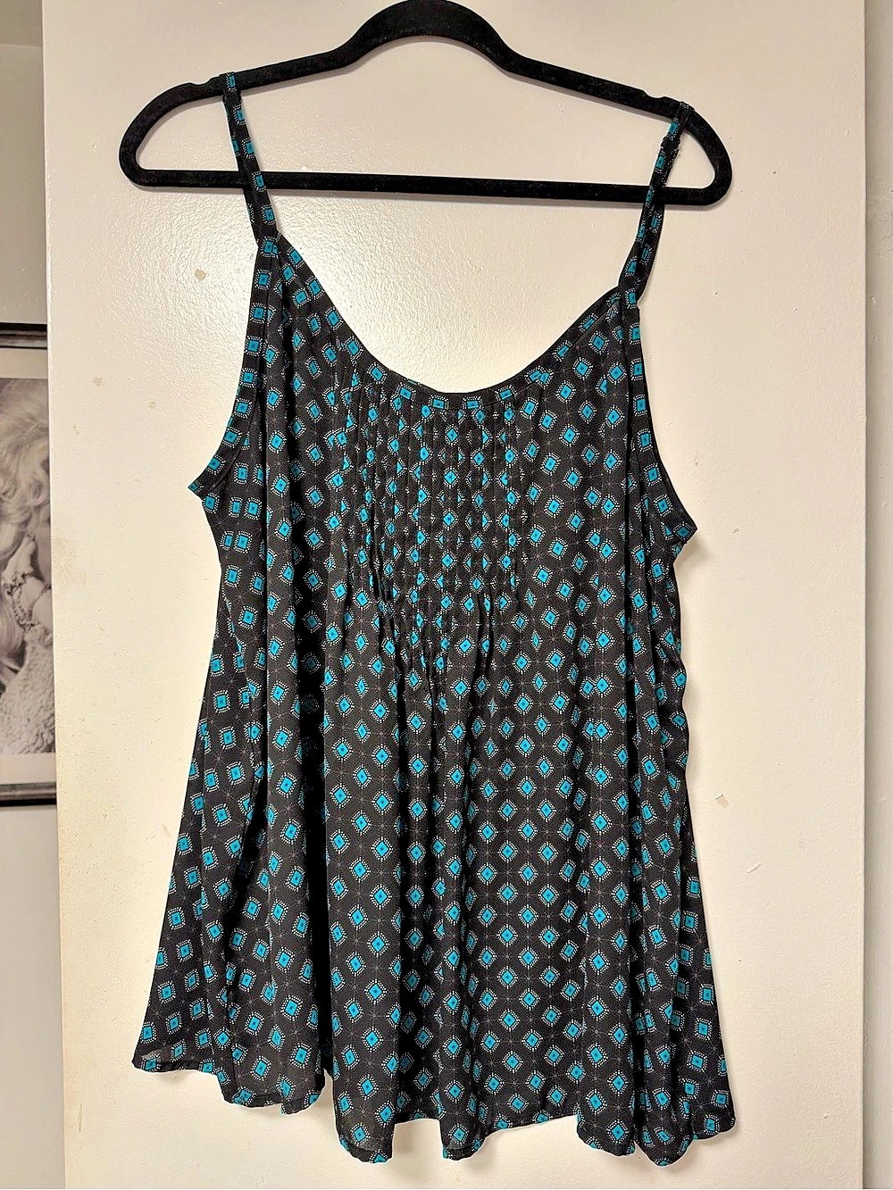 Torrid Geometric Swing Tank Top Camisole Blouse in Black & Blue Size 2x
